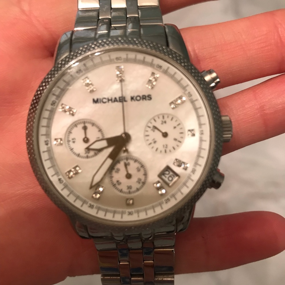 Michael kors watch - Picture 2 of 2